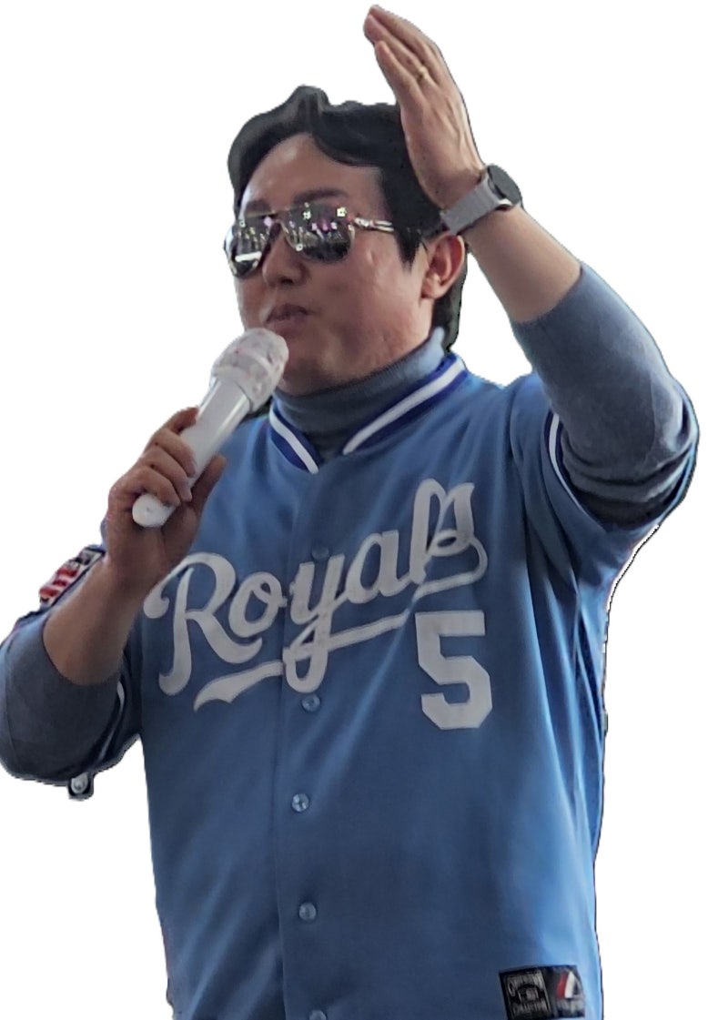 주간보호센터 매주 토요일, 신나는 노래자랑 시간